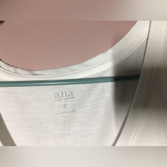 a.n.a Tee - NWT - Picture 3 of 4